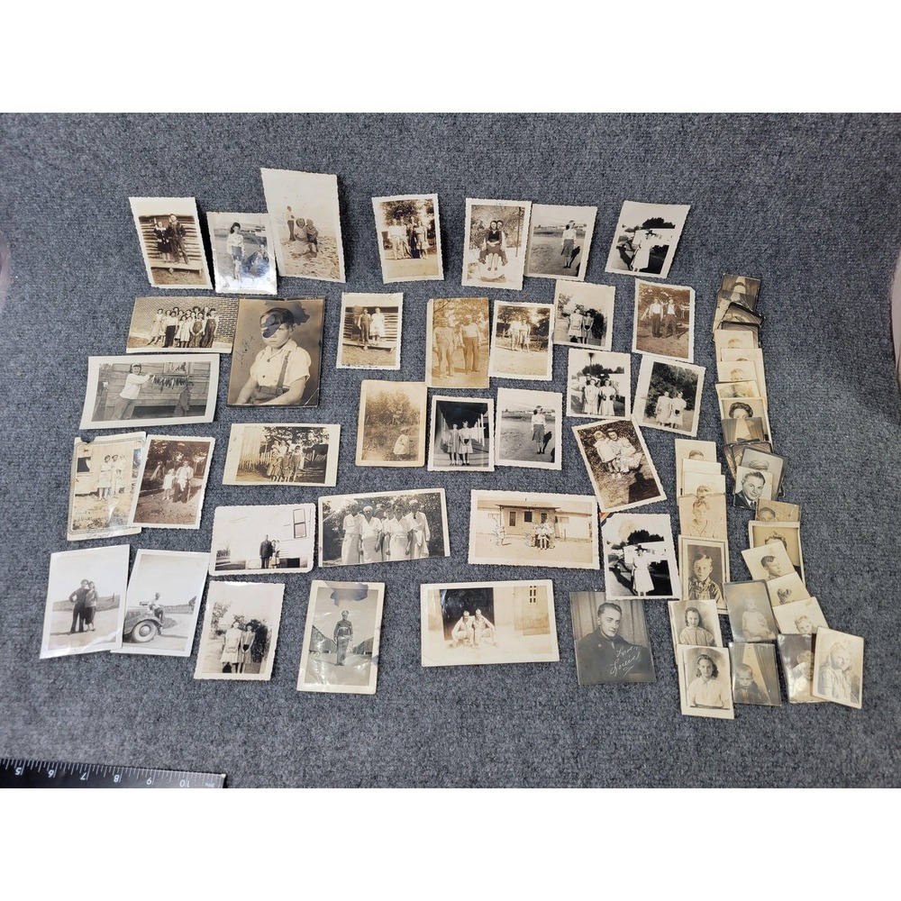 Vintage‎ 1920s-40s Family Photograph Large Lot Black White People Snapshots USA